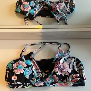 Raisins Indo Bloom Twist front Junior’s bikini top - Size L